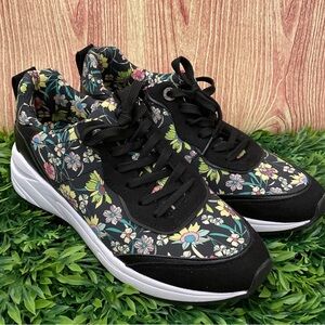 New Women’s Marc Fisher Elesa Fashion Sneakers